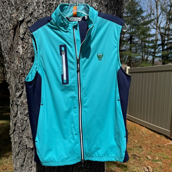 Peter Millar Crown Sport Hyperlight Fuse Hybrid Vest - GARDEN CITY GOLF CLUB - Picture 2 of 15